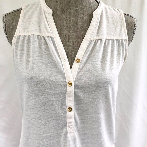 3/$25 H&M Ivory Pleated Drapy Top - Picture 3 of 6